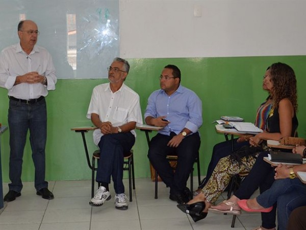 Duas histórias inéditas, dos bastidores do Governo, que ilustram absolvição de Zé Ronaldo no TRF